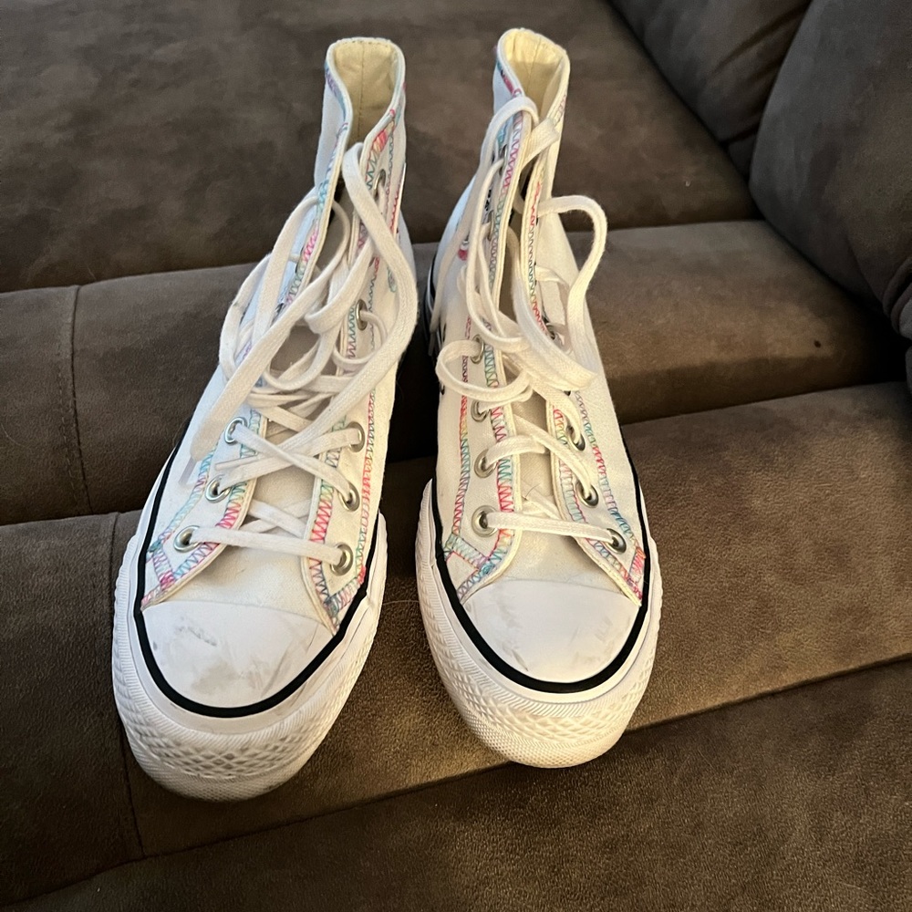 Women’s platform high top converse
